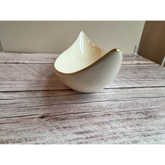 Lenox Ivory & Gold Trim Oval Porcelain Dish - Picture 2 of 7